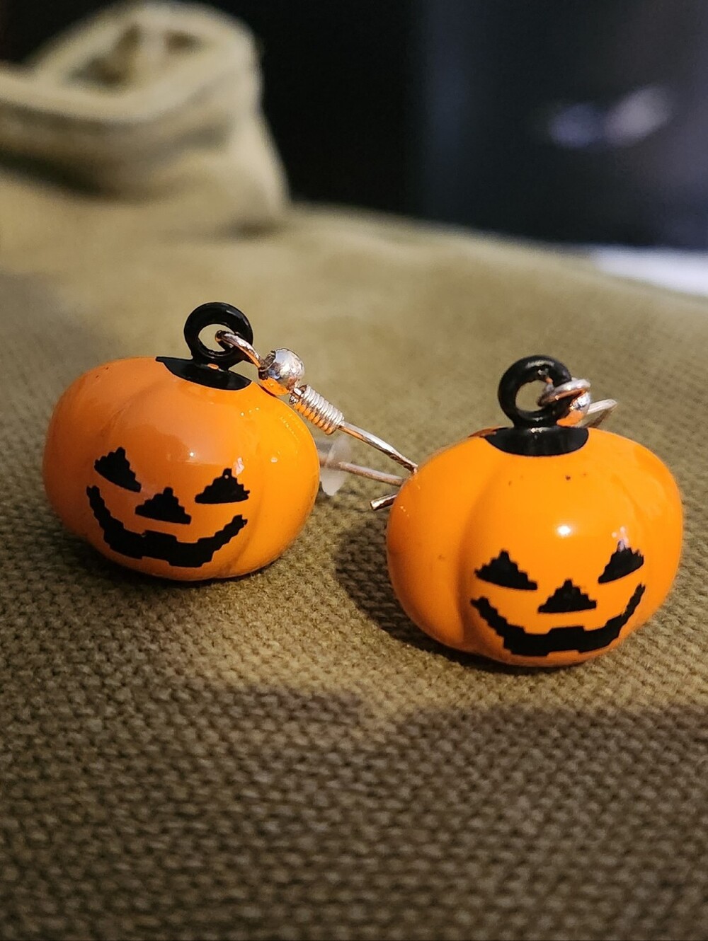 Pumpkin Jiggle Earrings